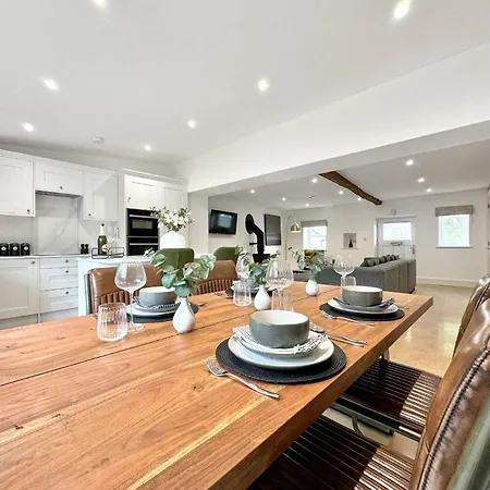 Fairfield House Tatil Evi *